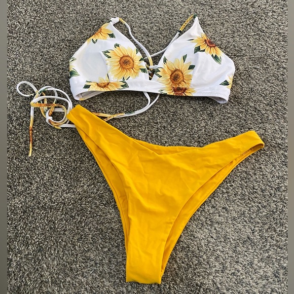 Women’s bikini set - Picture 1 of 2
